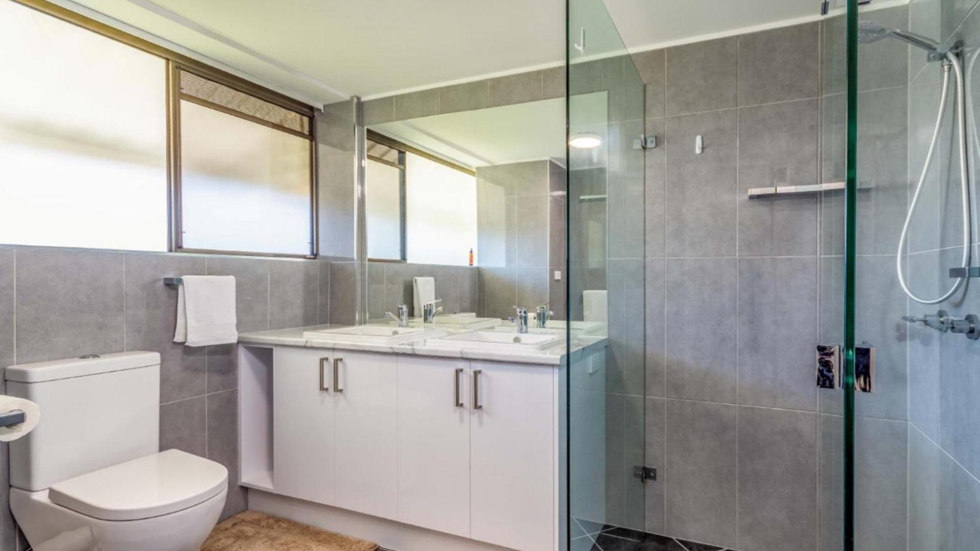 Placid Waters Holiday Apartments Bongaree Екстериор снимка